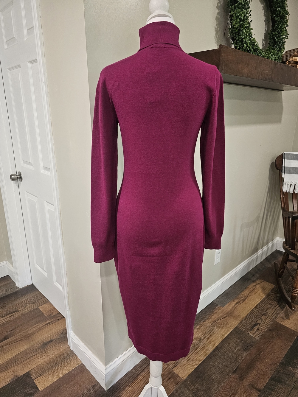 Express Fitted Turtleneck Long Sleeve Dress in Fuscia - Picture 3 of 4